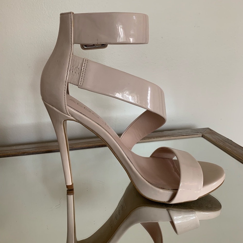 ALDO PUMPS - Picture 3 of 4